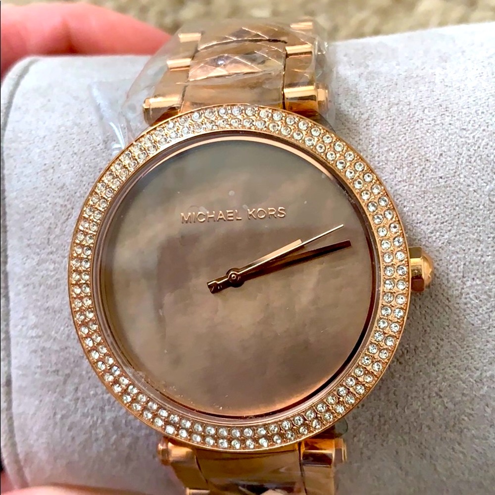 NEW MICHAEL KORS Brand New with Tags Rose Gold Women’s Watch
